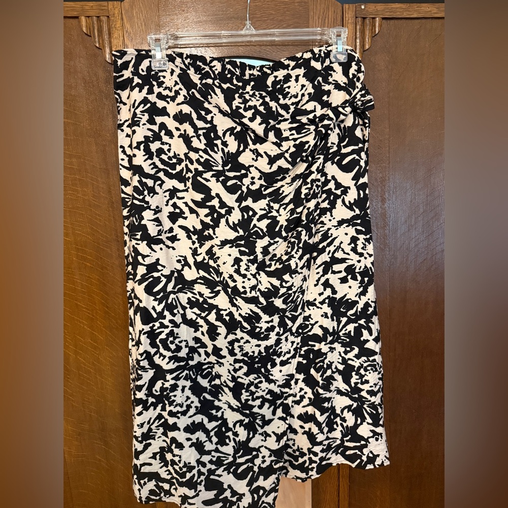 Ava & Viv Black and Cream Long Skirt, NWT, XXL